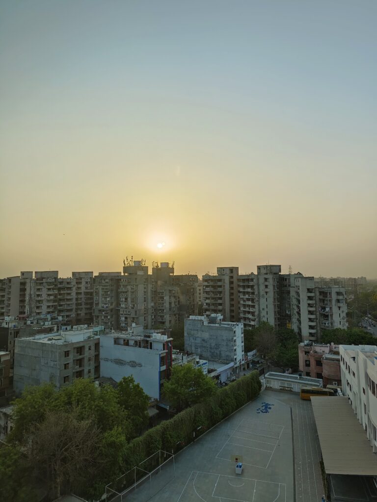 filter: 0; fileterIntensity: 0.8; filterMask: 0; captureOrientation: 90; module: photo;
hw-remosaic: false;
touch: (-1.0, -1.0);
modeInfo: ;
sceneMode: 2621440;
cct_value: 5656;
AI_Scene: (10, 0);
aec_lux: 105.0;
aec_lux_index: 0;
hist255: 0.0;
hist252~255: 0.0;
hist0~15: 0.0;
motionLevel: 0;
weatherinfo: null;
temperature: 33;